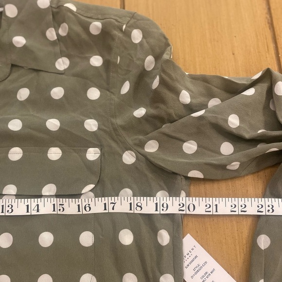 Equipment Women’s Silk Olive Sage Polka Dot Button-Down Long sleeve Shirt New M - Picture 6 of 14